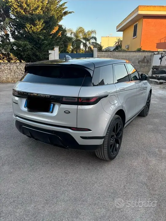 Land Rover Range Rover Evoque 2022 photo 3