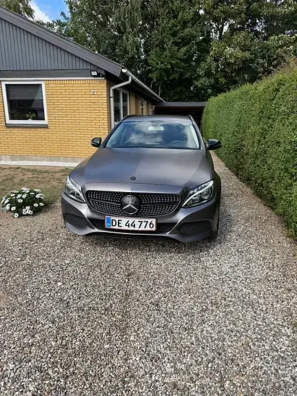 Mercedes-Benz 220 D