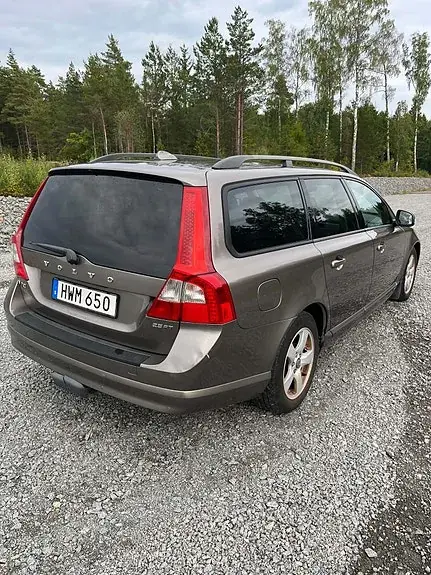 Volvo V70 2009 photo 3
