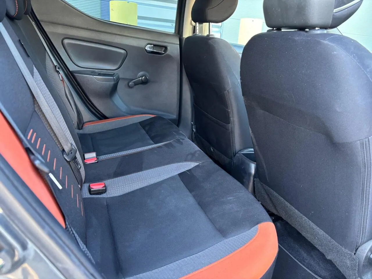 Nissan Micra 2017 photo 5