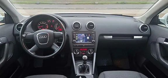 Audi A3 2011 photo 5