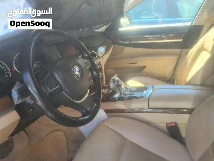BMW 7 Series 2012 photo 3