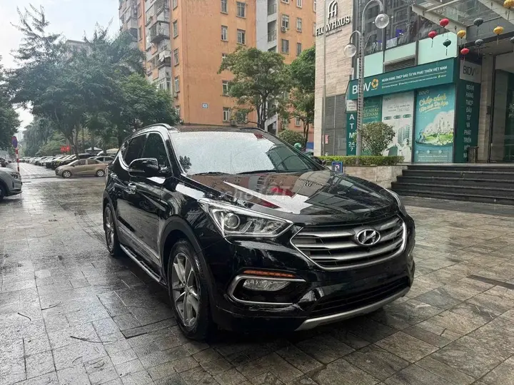 Hyundai Santa Fe 2018 photo 2