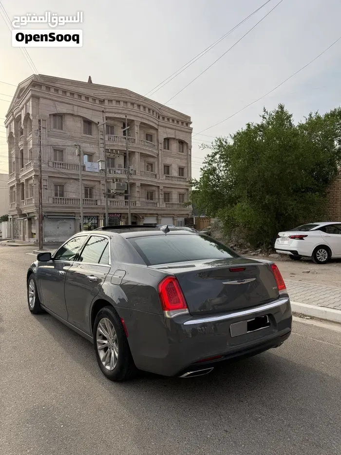 Chrysler 300 2019 photo 3