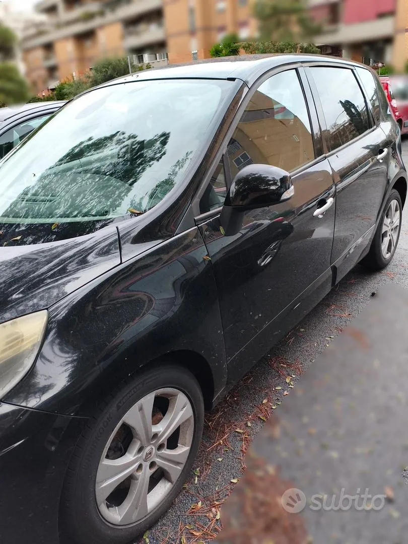 Renault Scenic 2011 photo 3