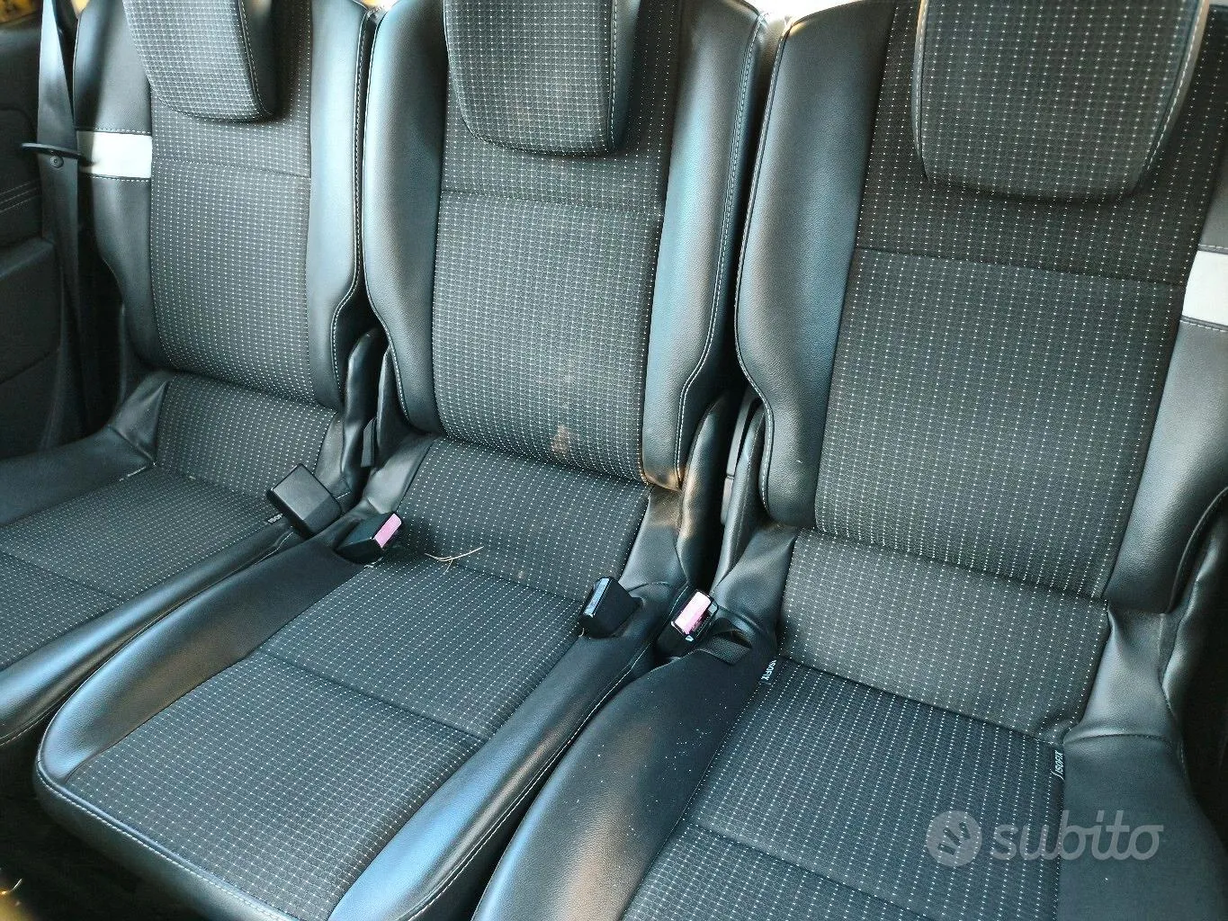 Renault Scenic 2011 photo 5