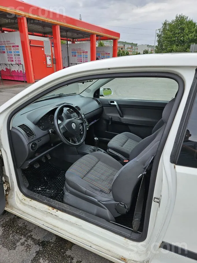 Volkswagen Polo 2008 photo 5