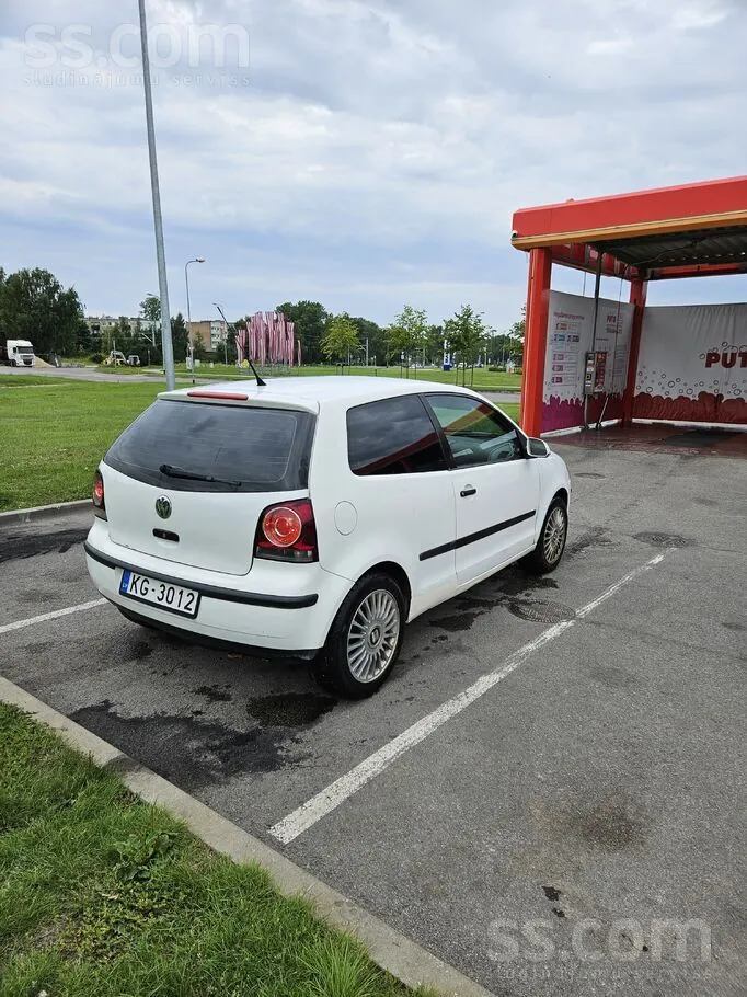 Volkswagen Polo 2008 photo 4