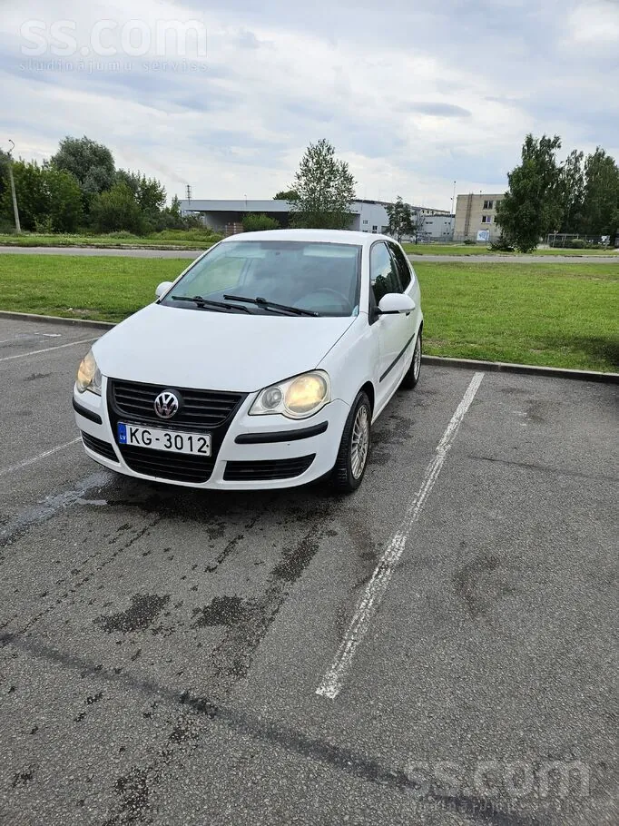 Volkswagen Polo 2008 photo 2