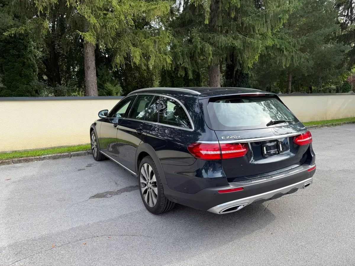 Mercedes-Benz E-Class 2018 photo 2