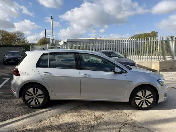 Volkswagen E-Golf 2019 photo 4