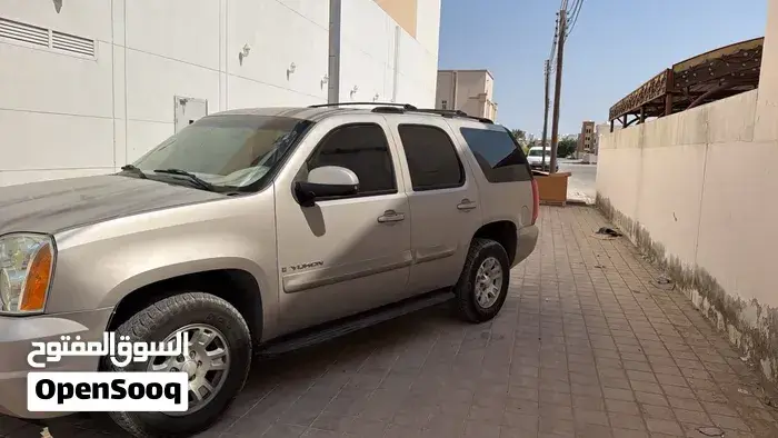 GMC Yukon 2007 photo 2