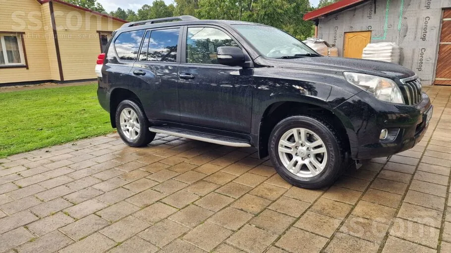 Toyota Land Cruiser 2012 photo 4