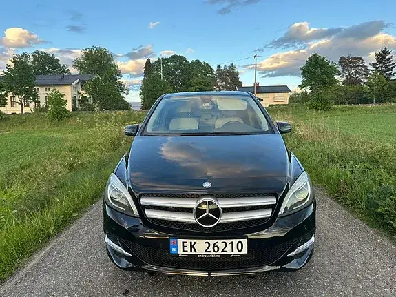 Mercedes-Benz B 250 2017 photo 2