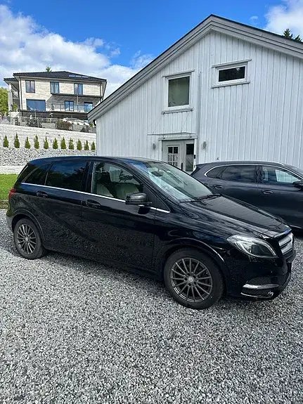 Mercedes-Benz B 250