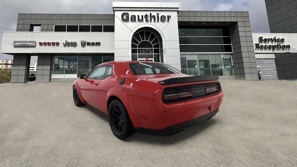 Dodge Challenger 2022 photo 2