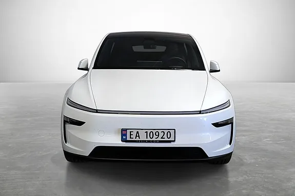Tesla Model Y 2026 photo 3