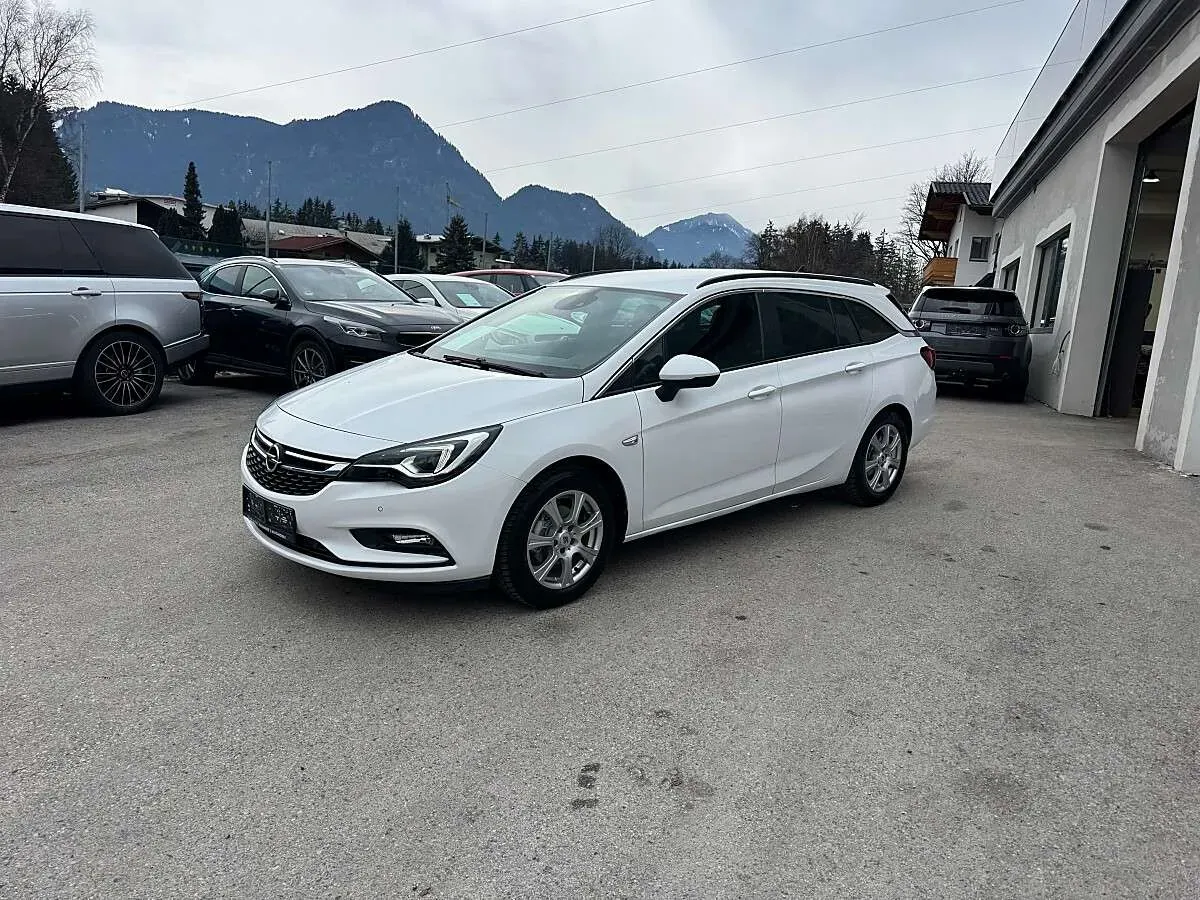 Opel Astra 2021 photo 3