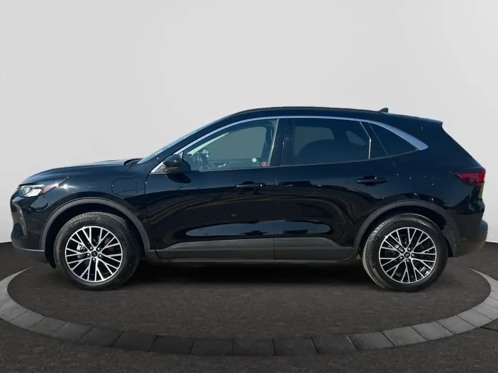 Ford Escape 2024 photo 2