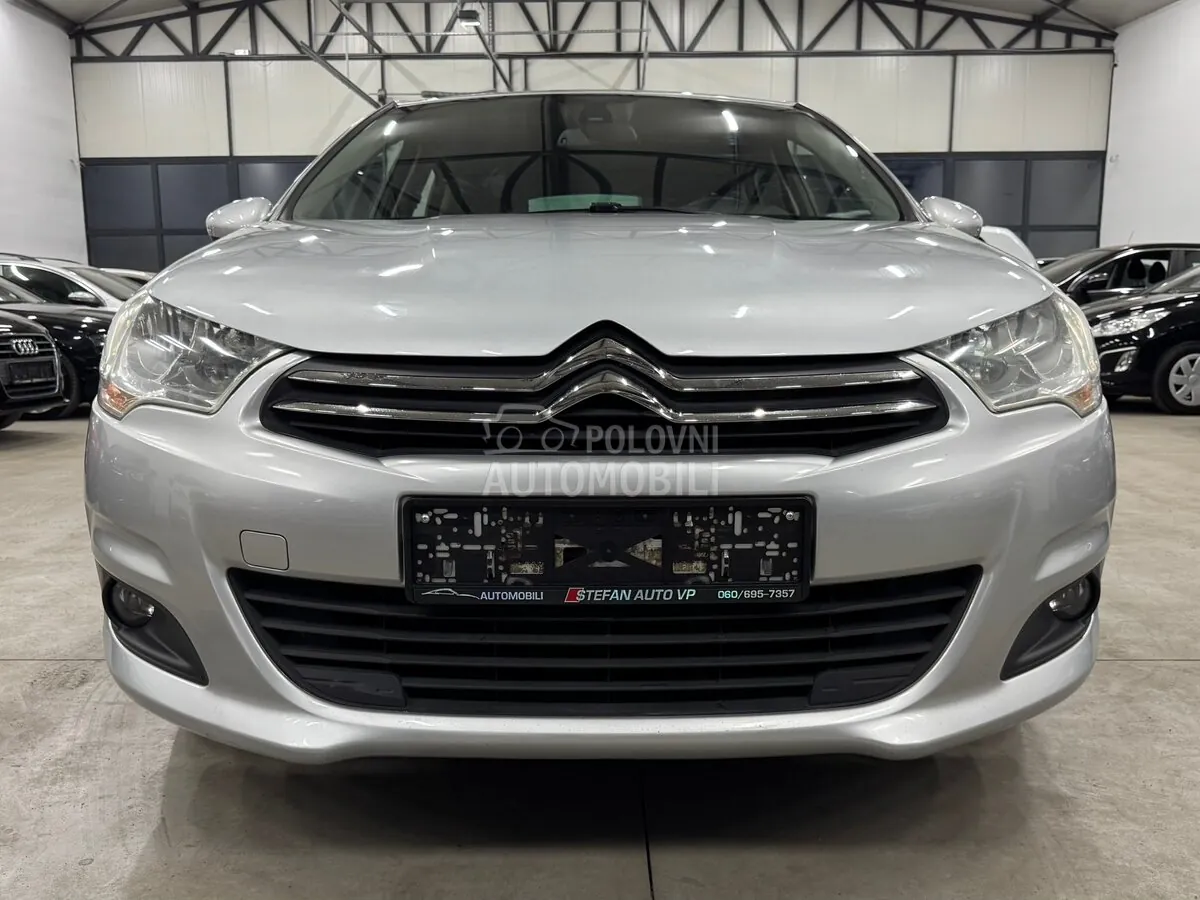 Citroen C4 2013 photo 2