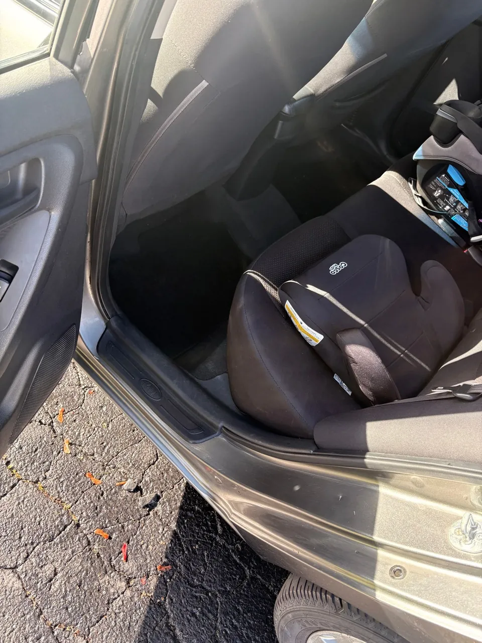 Kia Forte 2012 photo 3
