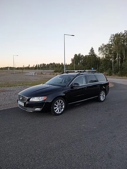 Volvo V70 2014 photo 2