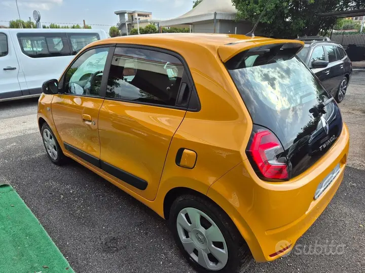 Renault Twingo 2021 photo 2