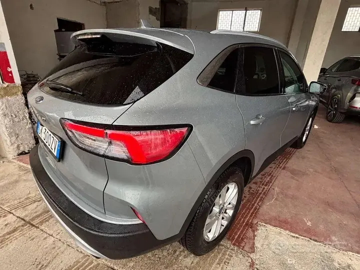 Ford Kuga 2022 photo 4