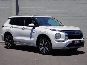 Mitsubishi Outlander 2026 photo 2
