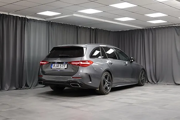 Mercedes-Benz C300 E 2024 photo 2