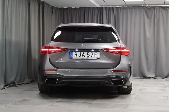 Mercedes-Benz C300 E 2024 photo 4