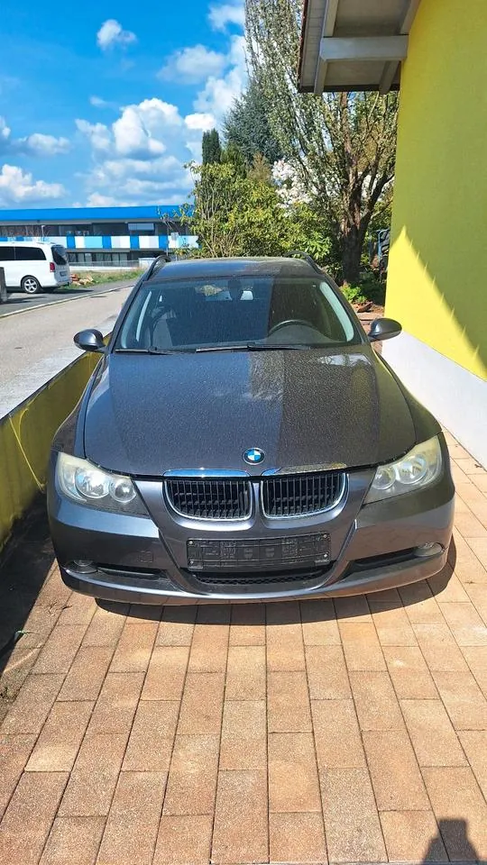 BMW E91 318I