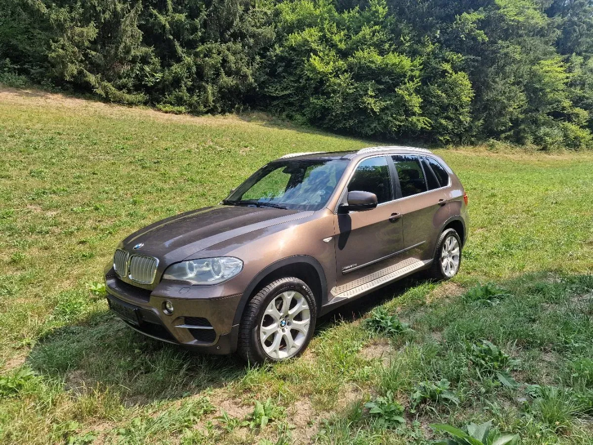 BMW X5 2011 photo 2