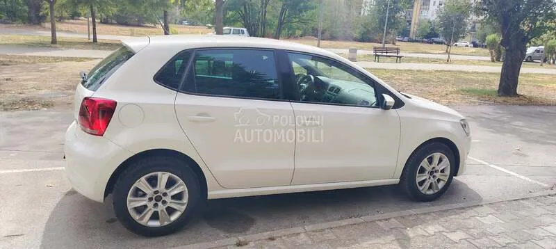 Volkswagen Polo 2011 photo 3