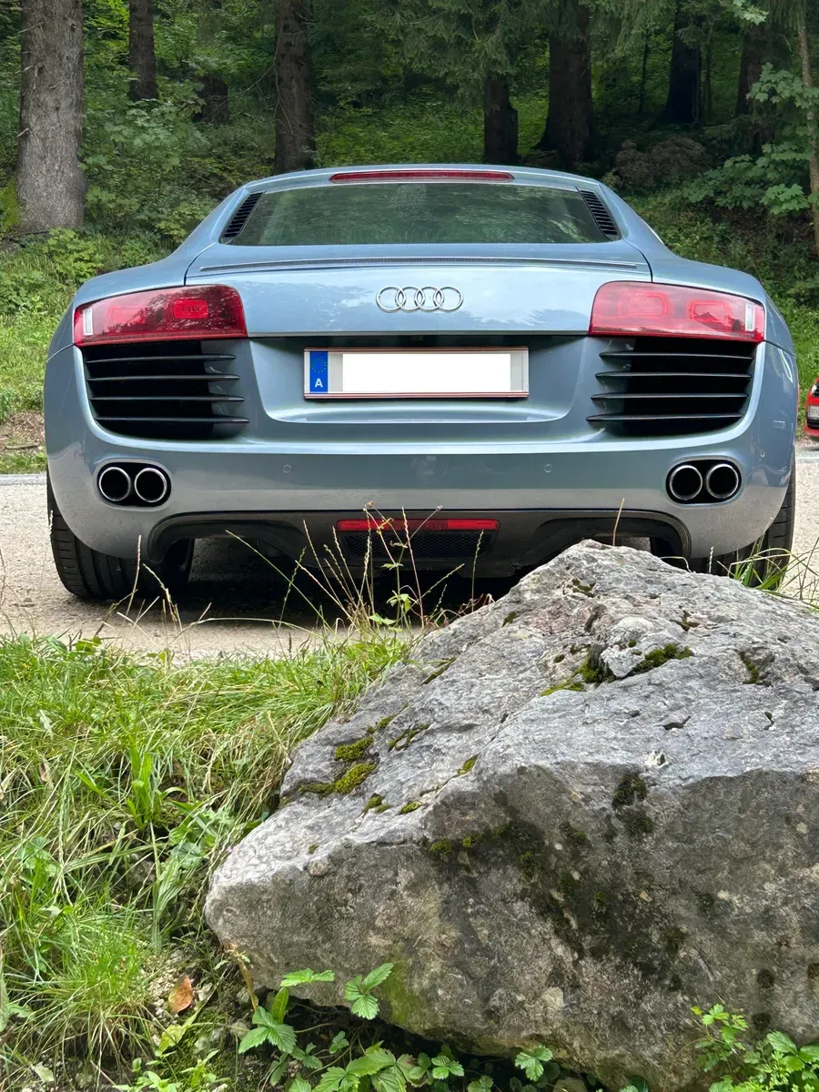 Audi R8 2009 photo 3