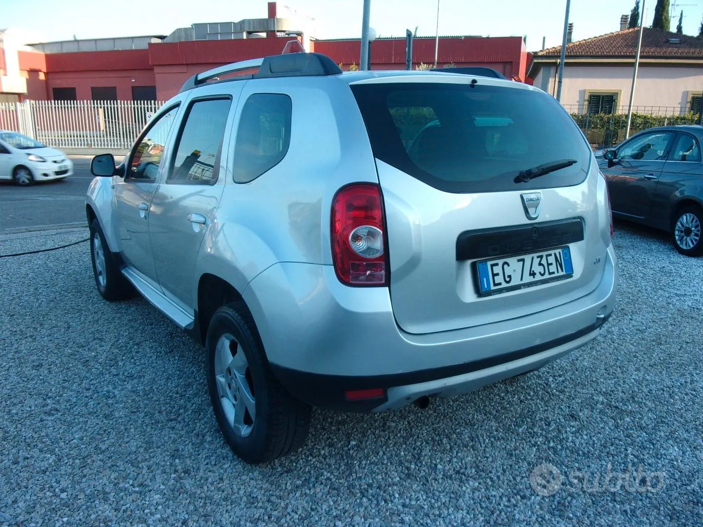 Dacia Duster 2011 photo 2