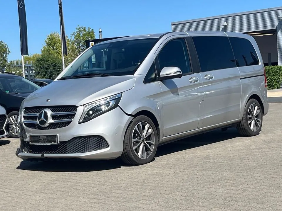 Mercedes-Benz V 220 D
