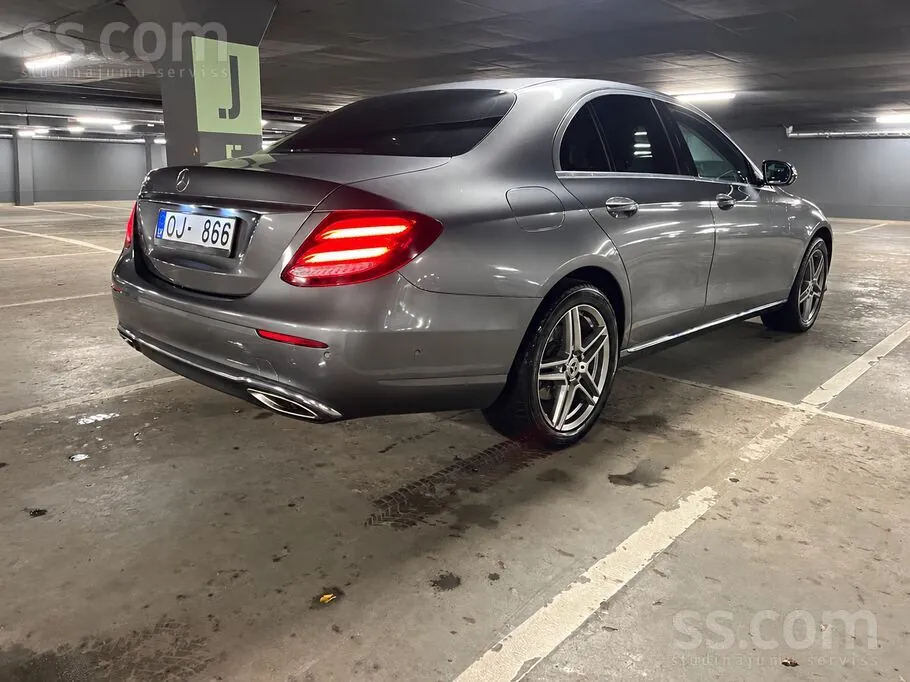 Mercedes-Benz E200 2017 photo 4