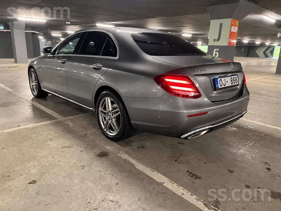 Mercedes-Benz E200 2017 photo 3