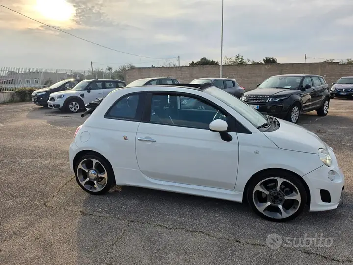 Abarth 500 2011 photo 3