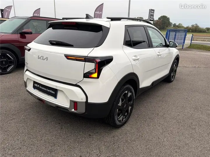Kia Stonic 2026 photo 2