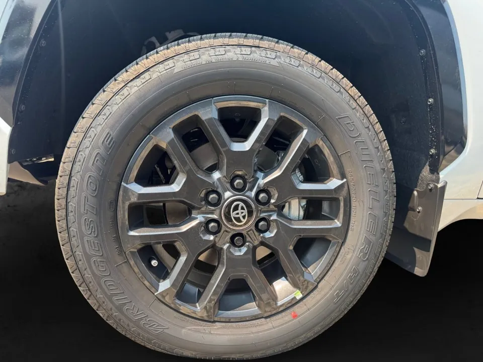 Toyota Tundra 2026 photo 5