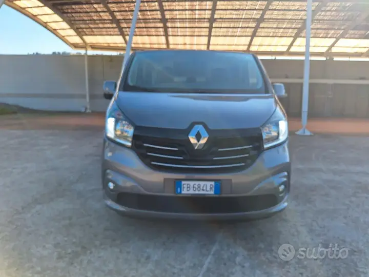 Renault Trafic 2015 photo 4