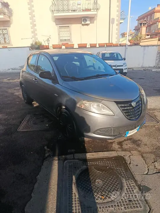 Lancia Ypsilon 2014 photo 3