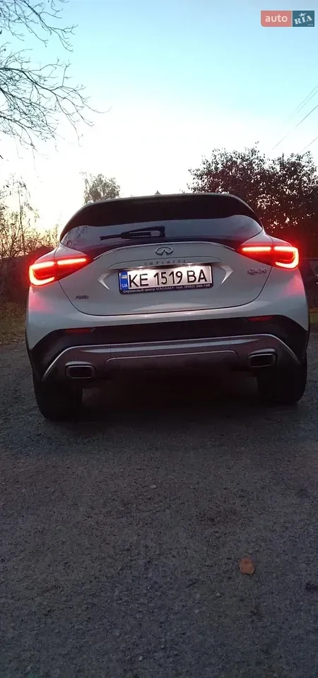 Infiniti Qx30 2018 photo 3