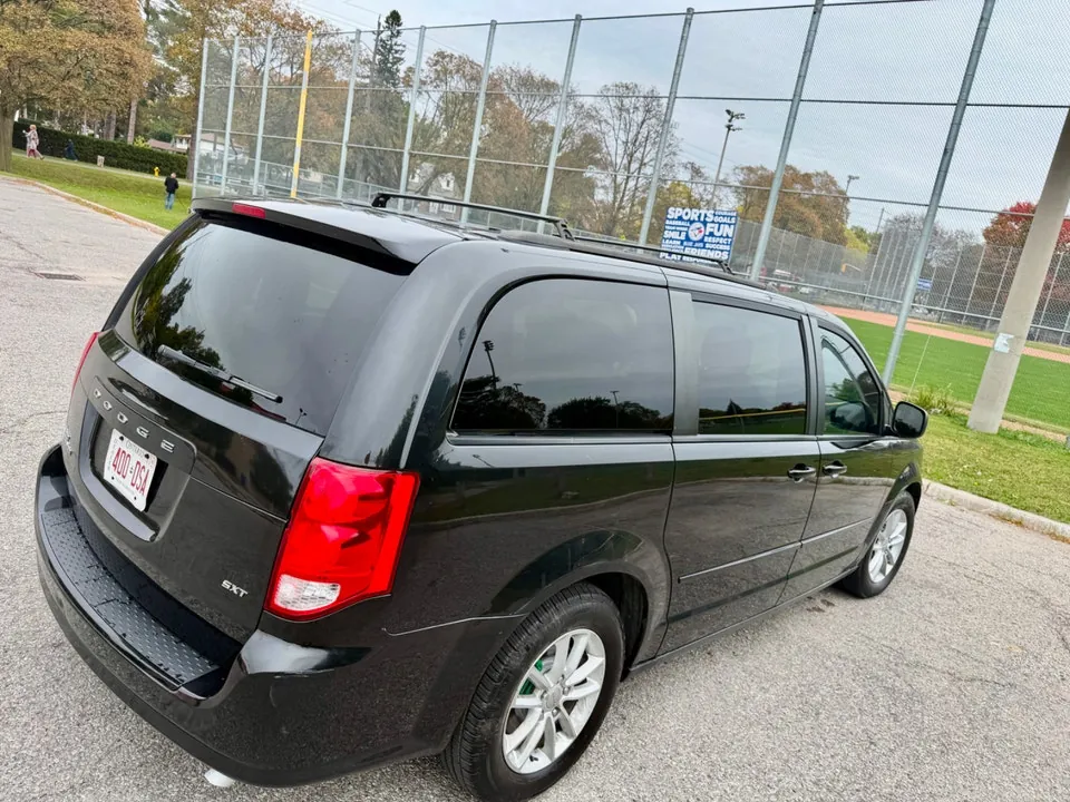 Dodge Caravan 2015 photo 3