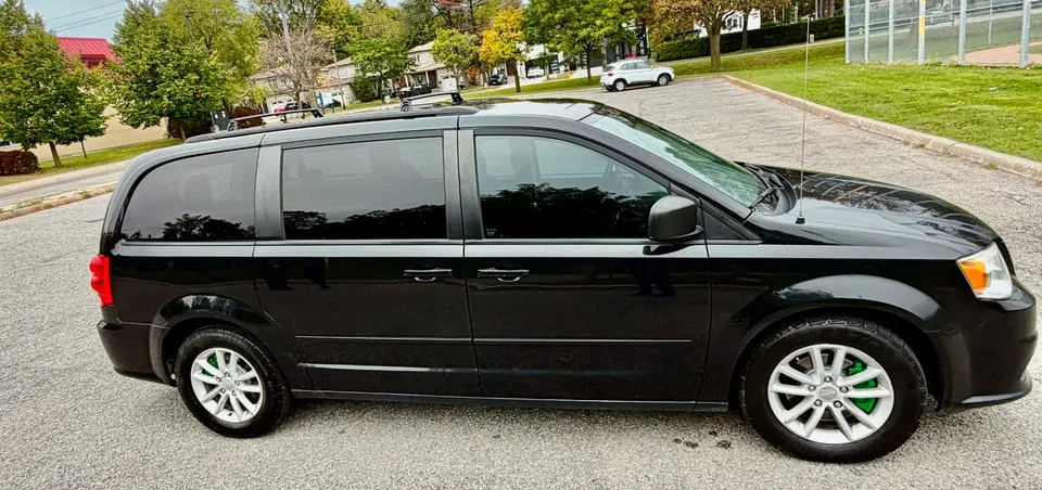 Dodge Caravan 2015 photo 4