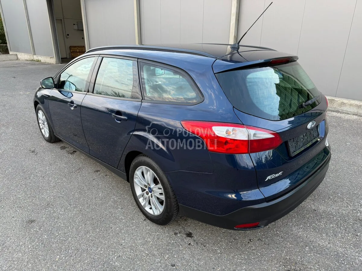 Ford Focus 2011 photo 5