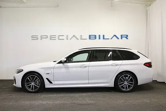 BMW 530E 2023 photo 3