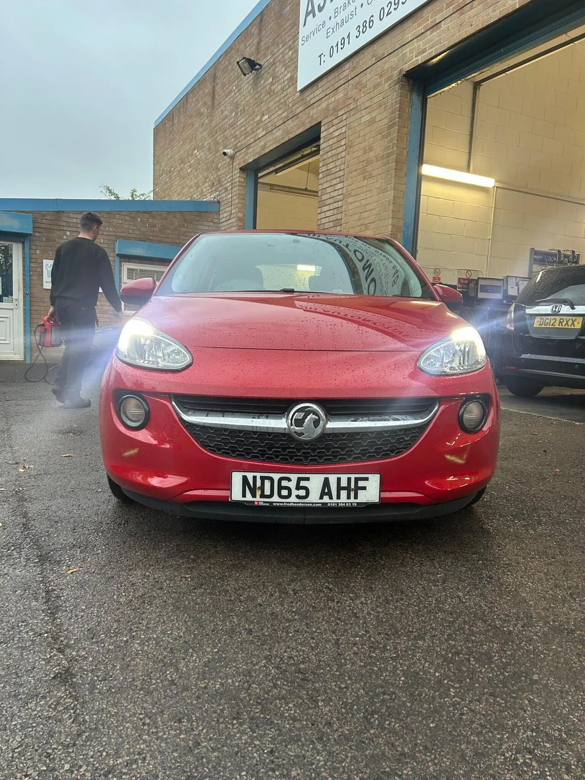 Vauxhall Adam 2015 photo 2
